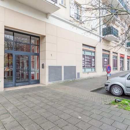 Mindset For 7 - Fairytale Factory Bussy-Saint-Georges Exterior foto